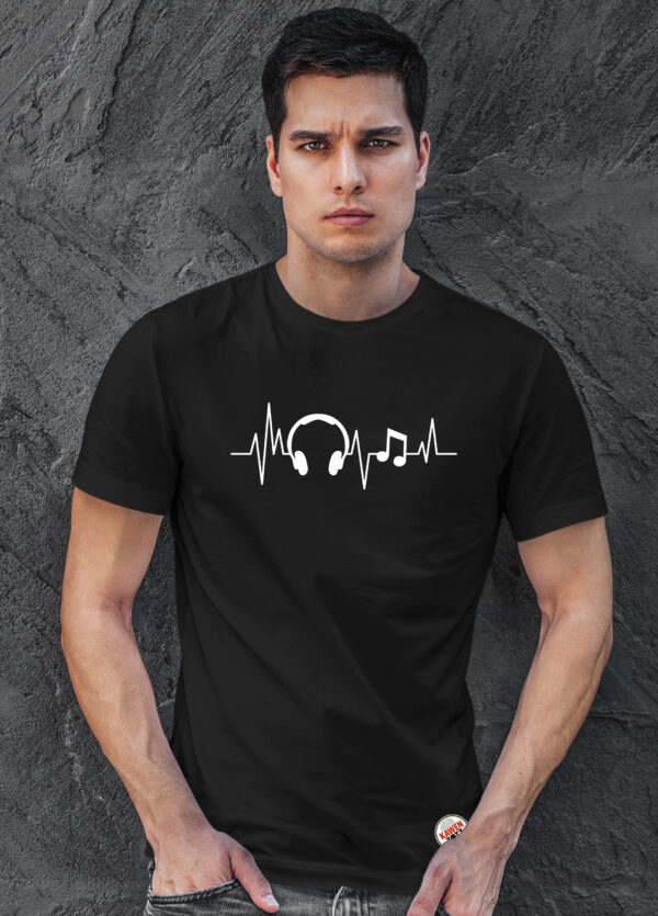 camiseta MUSICA CASCOS chico negra
